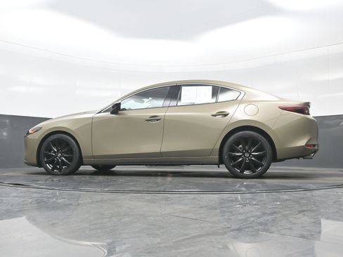 Used 2024 MAZDA MAZDA3 s image 27