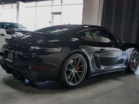 Used 2020 Porsche 718 Cayman GT4 RWD image 29