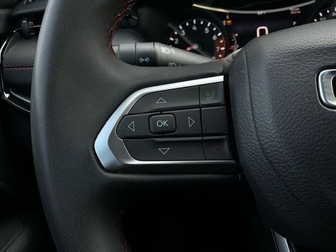 Used 2025 Jeep Compass Trailhawk w/ Trailer Tow Group image 34