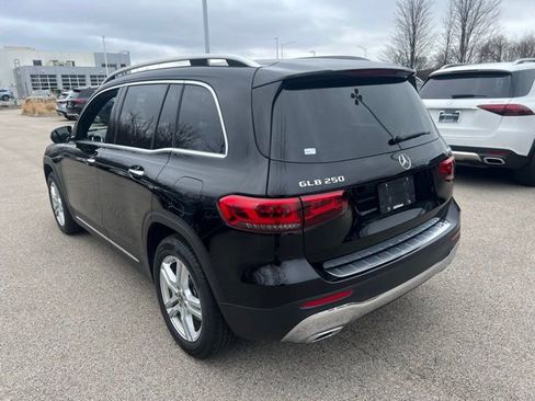 Used 2023 Mercedes-Benz GLB 250 4MATIC image 5