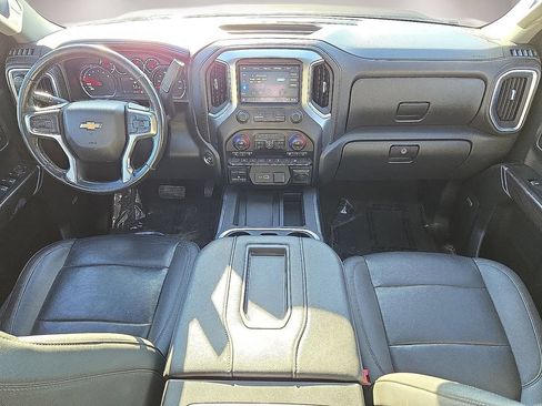 Used 2021 Chevrolet Silverado 1500 LTZ w/ LTZ Convenience Package II AWD/4WD image 17
