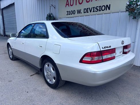 Used 2000 Lexus ES 330 FWD image 7