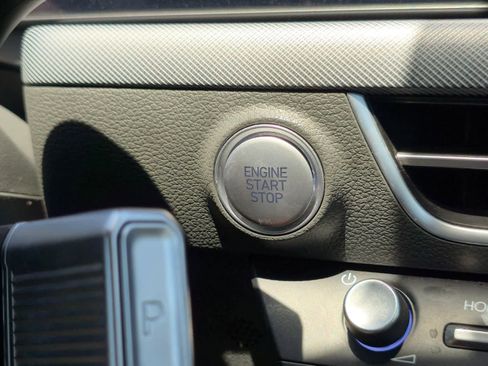 Used 2024 Hyundai Sonata SEL w/ Convenience Package FWD image 19