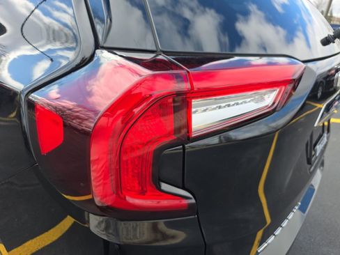 Used 2023 GMC Terrain SLE AWD/4WD image 32