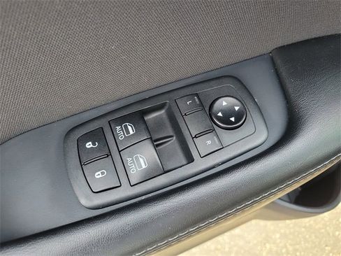 Certified 2019 Dodge Challenger R/T image 15