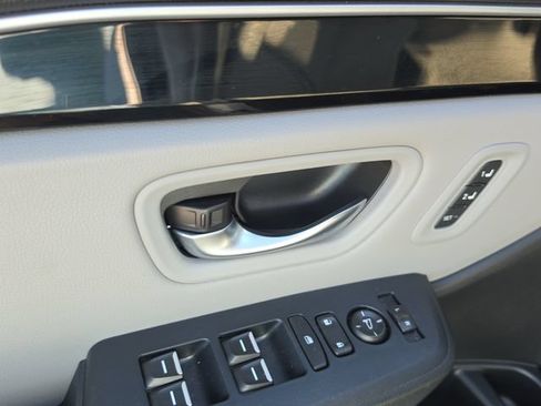 Used 2025 Honda Pilot Touring image 20