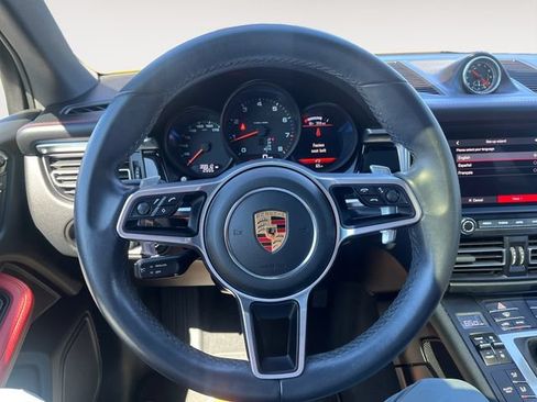 Used 2020 Porsche Macan AWD/4WD image 13