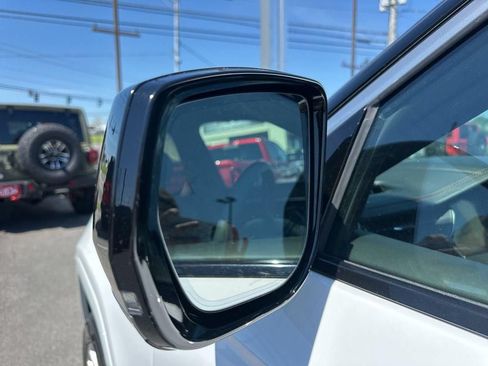 Used 2022 Jeep Grand Cherokee Summit RWD image 28