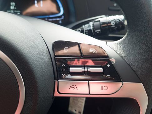 New 2026 Hyundai Elantra SE FWD image 24