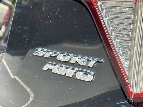 Used 2022 Honda HR-V Sport image 10