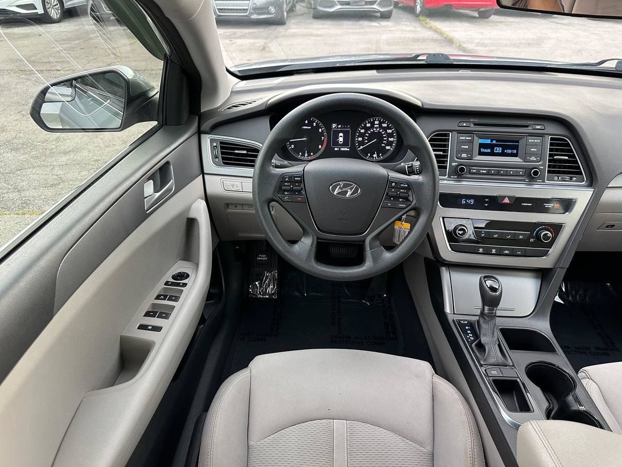 Used 2015 Hyundai Sonata SE FWD image 38