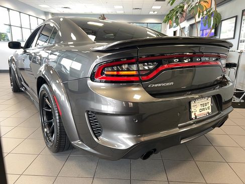 Used 2023 Dodge Charger SRT Hellcat w/ Harman/Kardon Audio Group image 7