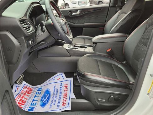 Used 2024 Ford Escape ST-Line w/ Equipment Group 301A image 5