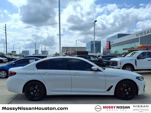 Used 2023 BMW 540i w/ Executive Package RWD image 8