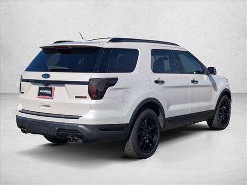 Used 2018 Ford Explorer Sport image 5