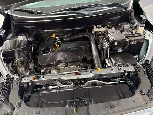 Used 2024 GMC Terrain SLT image 9