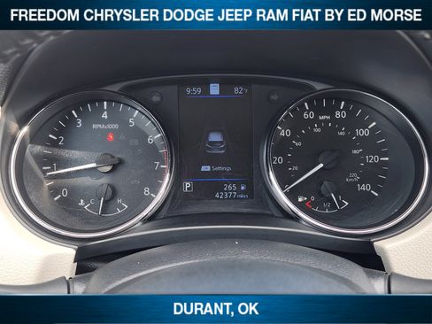 Used 2022 Nissan Rogue Sport SL FWD image 10
