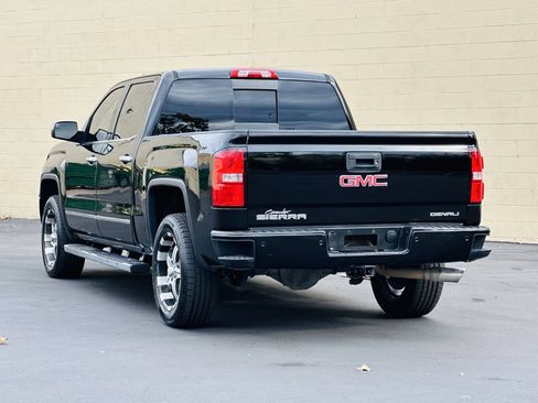 Used 2015 GMC Sierra 1500 Denali w/ Driver Alert Package AWD/4WD image 4