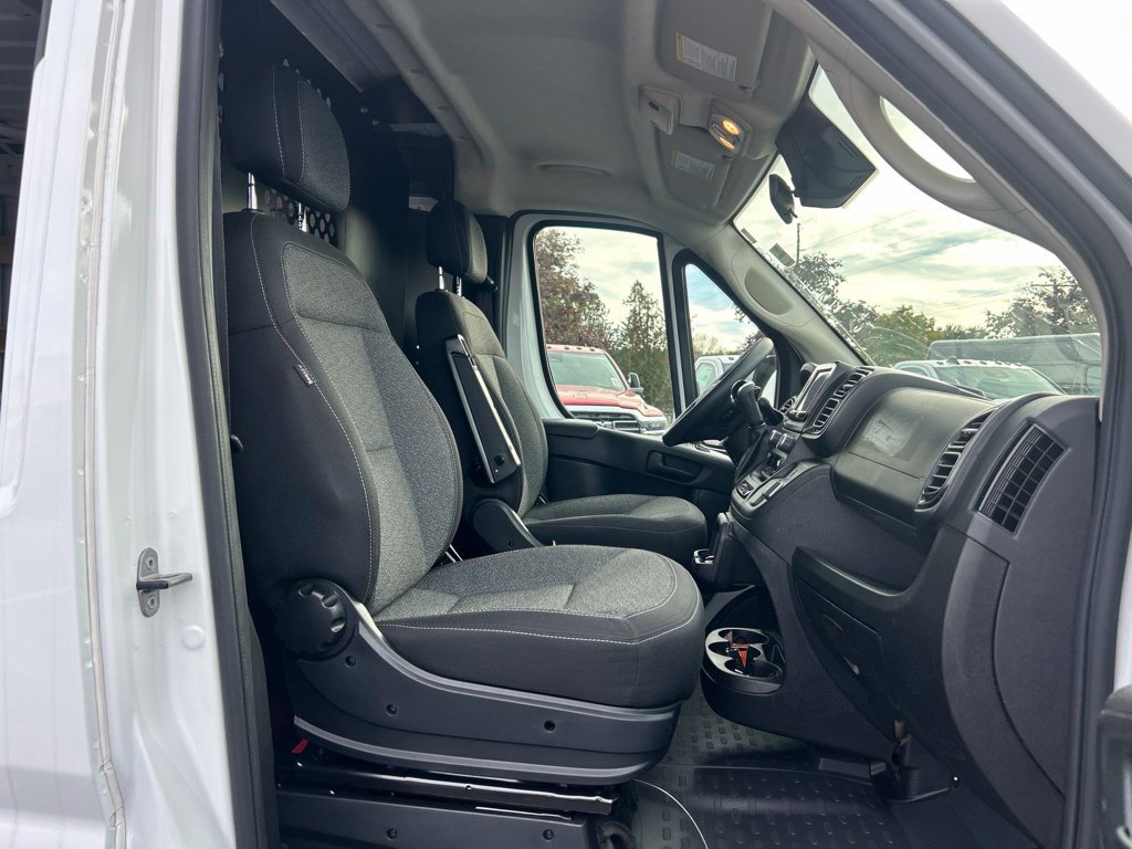 Used 2025 RAM ProMaster 2500 w/ U-Haul Equipment Group FWD image 9