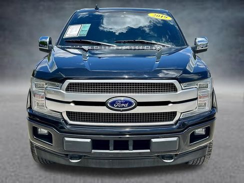 Used 2019 Ford F150 Platinum w/ Equipment Group 701A Luxury AWD/4WD image 2