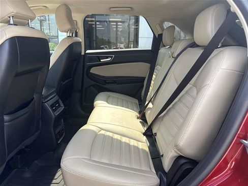 Certified 2022 Ford Edge SEL w/ Convenience Package AWD/4WD image 5