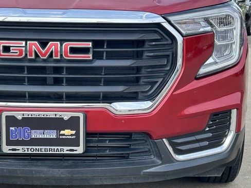 Used 2022 GMC Terrain SLE w/ Driver Convenience Package image 10