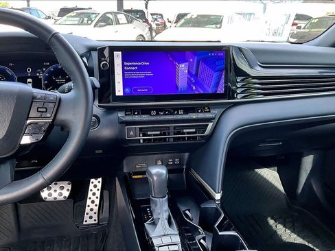 Used 2025 Toyota Camry XSE image 7