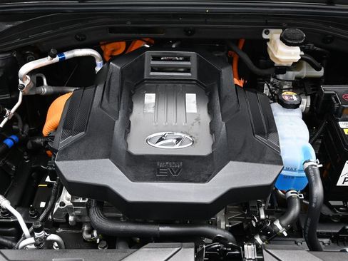 Used 2021 Hyundai Ioniq Limited FWD image 38