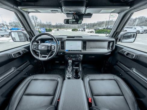 New 2025 Ford Bronco Outer Banks image 17