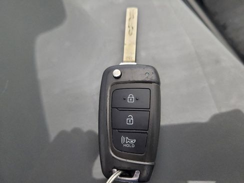 Used 2023 Hyundai Santa Fe SE w/ Cargo Package image 32