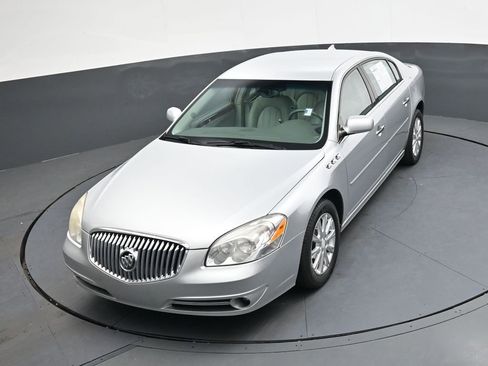 Used 2011 Buick Lucerne CXL w/ Driver Confidence Package image 29