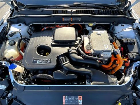 Used 2020 Ford Fusion Energi Titanium image 31