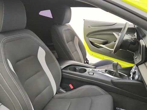 Used 2019 Chevrolet Camaro LT w/ 1LE Track Performance Package RWD image 29