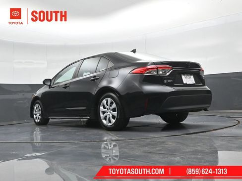 Used 2023 Toyota Corolla LE FWD image 41