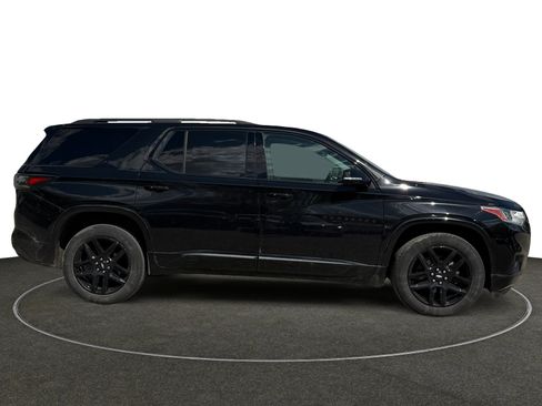 Used 2021 Chevrolet Traverse Premier w/ Redline Edition AWD/4WD image 7