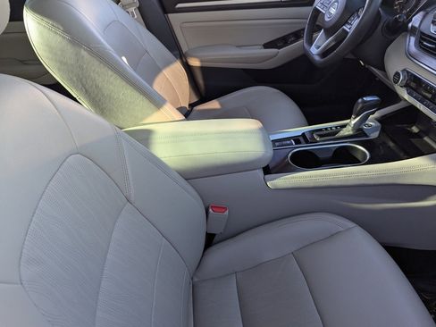 Certified 2021 Nissan Altima 2.5 SL image 12