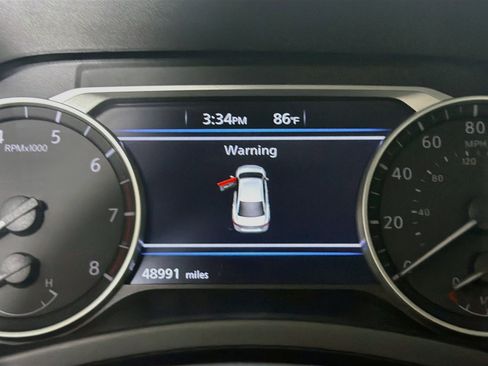 Used 2025 Nissan Sentra SV FWD image 18