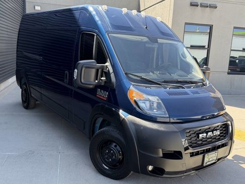 Used 2021 RAM ProMaster 2500 w/ Convenience Group FWD image 6
