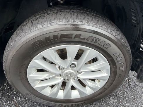 Used 2023 Lexus GX 460 Premium w/ Premium Plus Package image 12