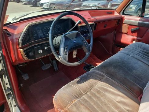 Used 1987 Ford F250 4x4 Regular Cab image 16