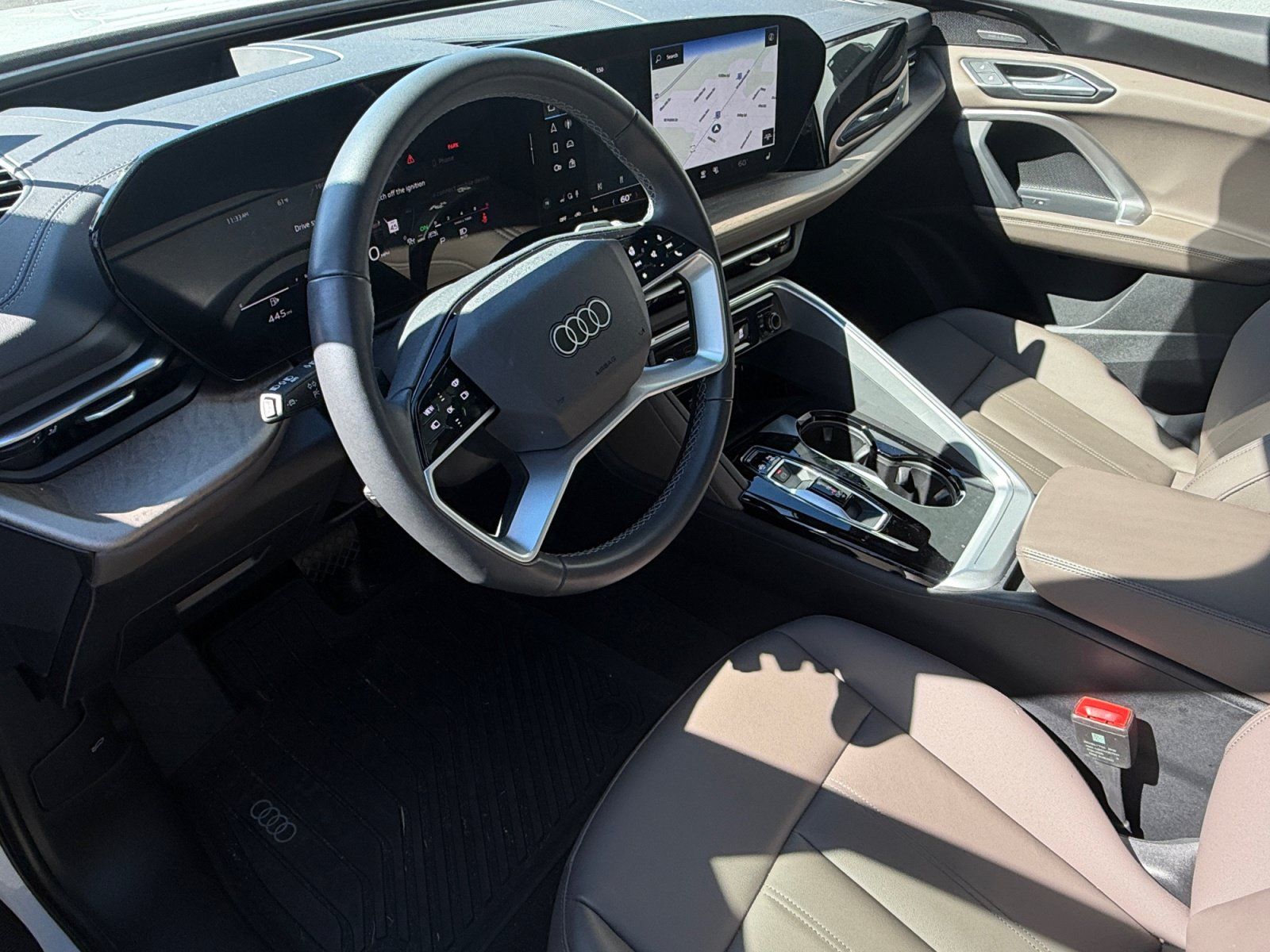 Used 2025 Audi Q5 Premium Plus w/ Premium Plus AWD/4WD image 4