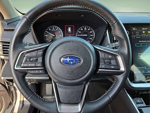 Used 2025 Subaru Outback Premium AWD/4WD image 24