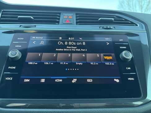 Used 2021 Volkswagen Tiguan SE R-Line image 38