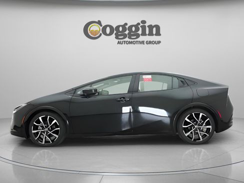 New 2026 Toyota Prius Plug-In Hybrid image 7