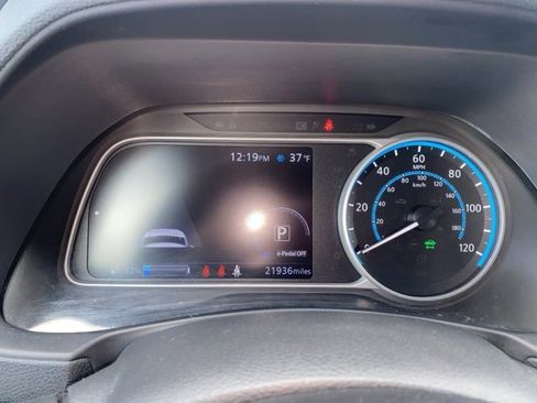 Used 2025 Nissan Leaf SV Plus image 16