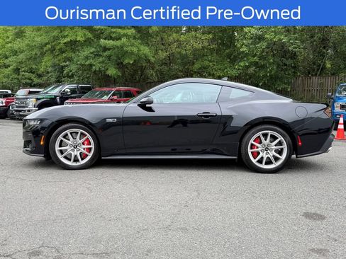 Used 2025 Ford Mustang GT Premium RWD image 3