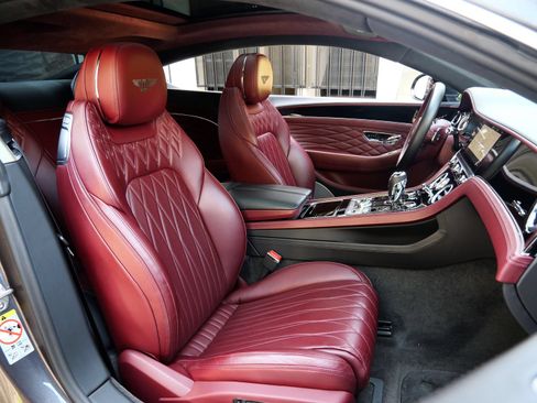 Used 2024 Bentley Continental GT Azure AWD/4WD image 23