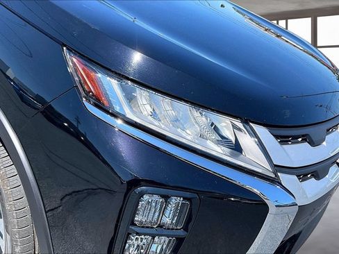 Used 2025 Mitsubishi Outlander Sport ES AWD/4WD image 29