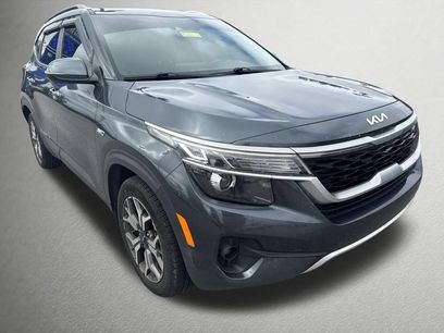 Used 2022 Kia Seltos EX
