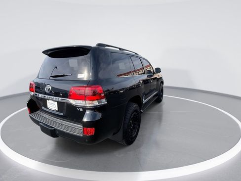 Used 2016 Toyota Land Cruiser AWD/4WD image 8